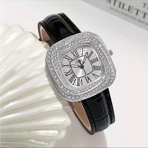 Women’s Square Design Starry Sky Quartz Watch With Diamonds black leather band - Picture 3 of 8